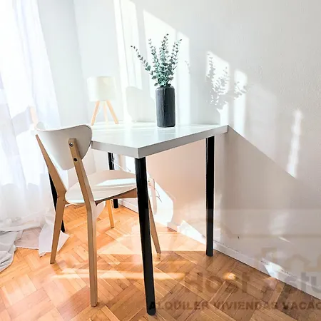 Kadori, Centro Ruta De Vinos Y Estacion De Tren Y Autobus *