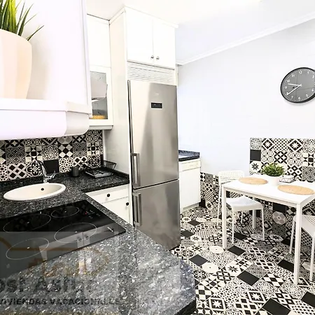 Kadori, Centro Ruta De Vinos Y Estacion De Tren Y Autobus *