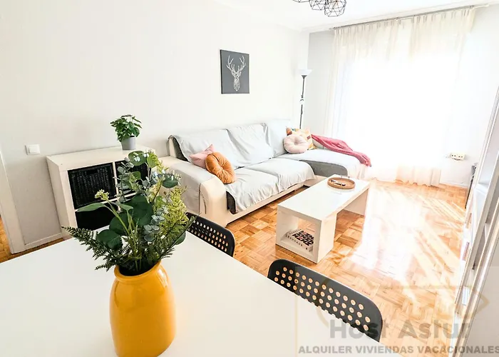 Kadori, Centro Ruta De Vinos Y Estacion De Tren Y Autobus